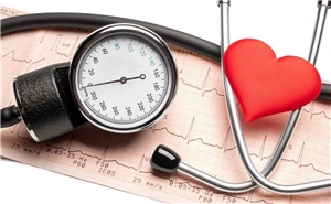چه عواملی منجر به فشار خون بالا میشود؟